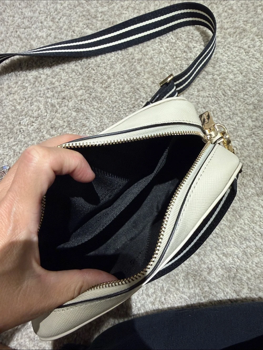 NWOT kate spade Black and cream Striped Strap Crossbody Camera Bag